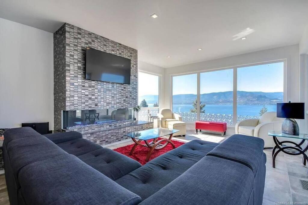 The Infiniti Villa Kelowna Exterior photo